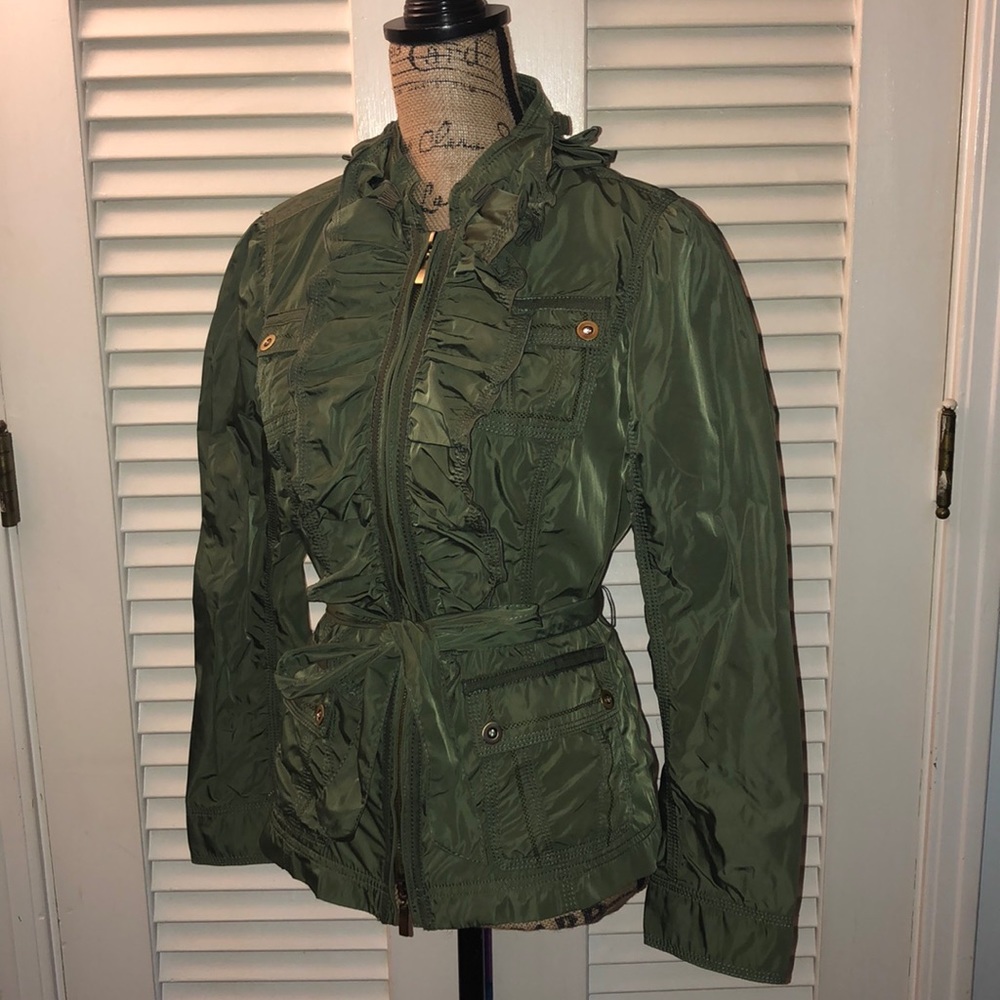 WH|BM Military Green Ruffled Jacket_7